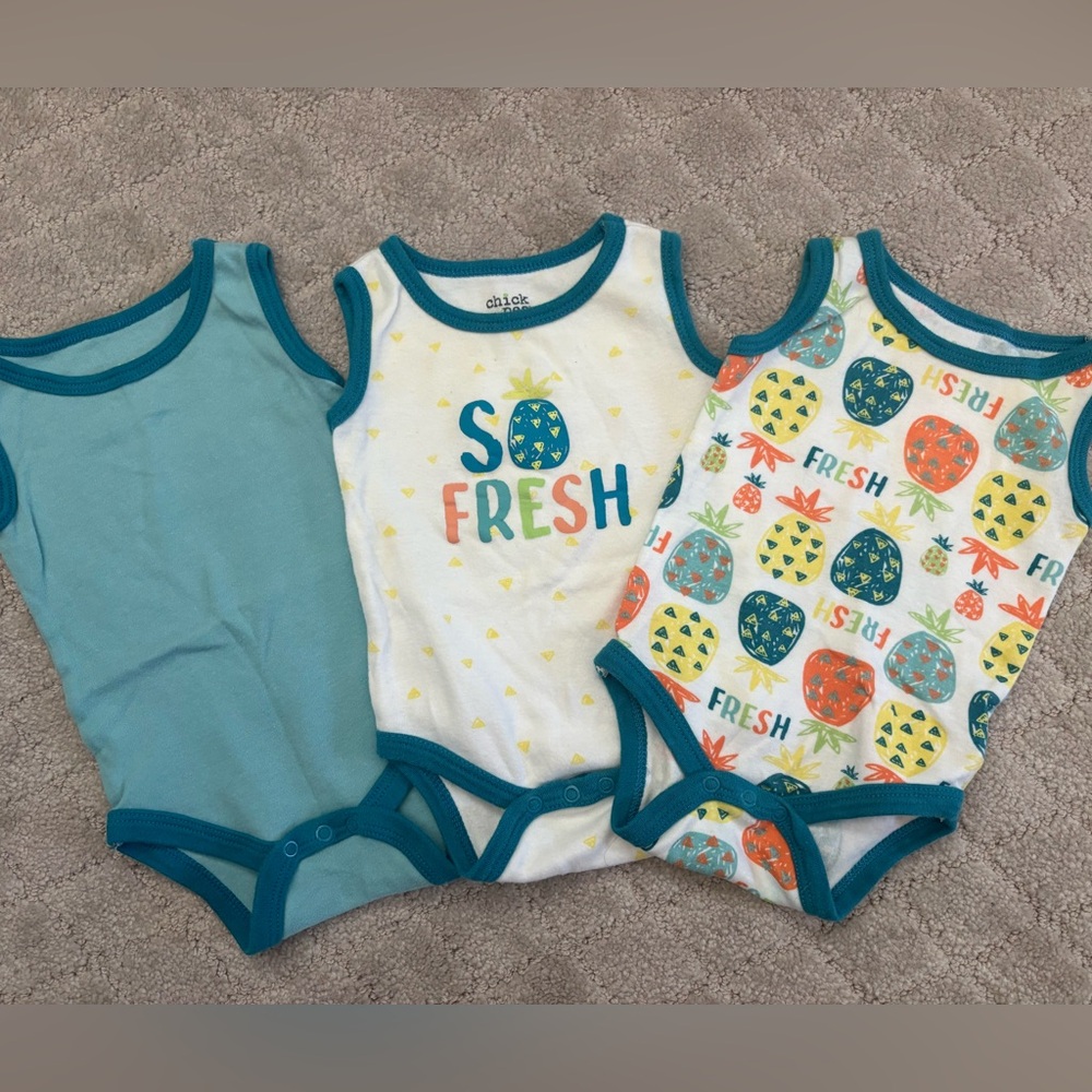 Chick Pea Pineapple Bodysuits - 3-6m